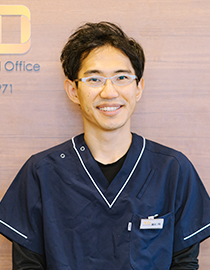 【副院長】　 冨　仁司